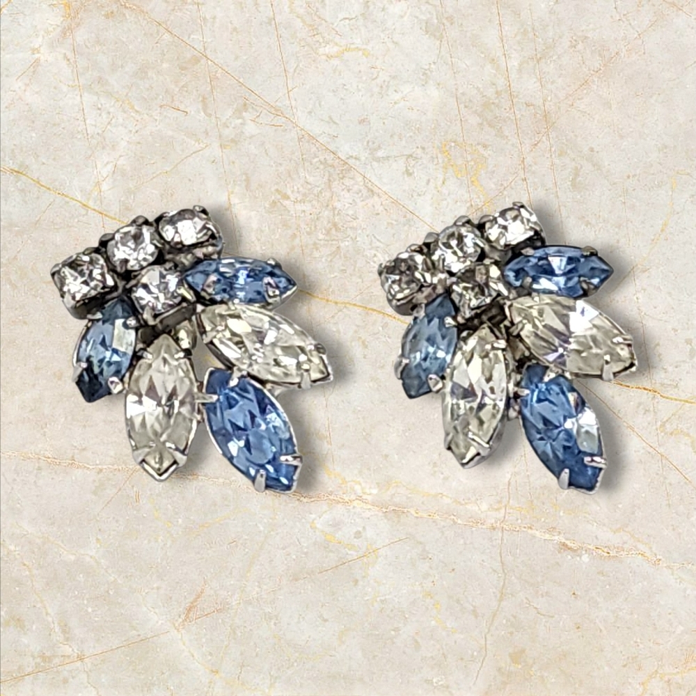 Vintage Earrings Blue Clear Crystal Rhinestone Cluster Upcycled Post Back Read⬇️